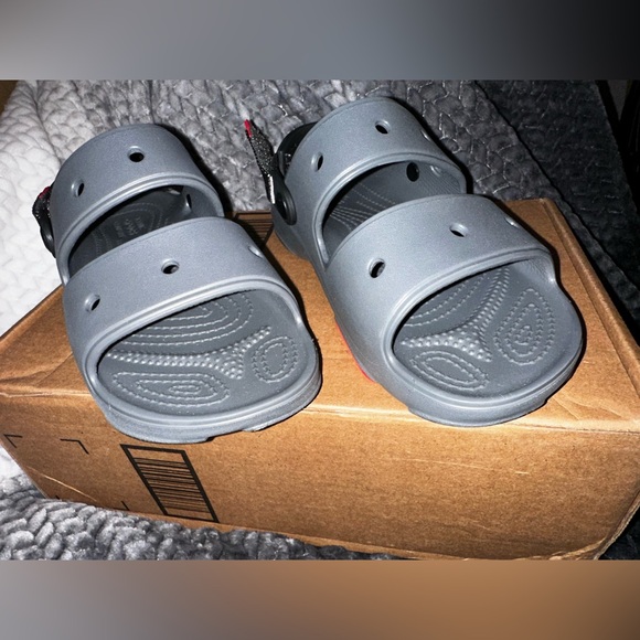 Crocs - Picture 8 of 10